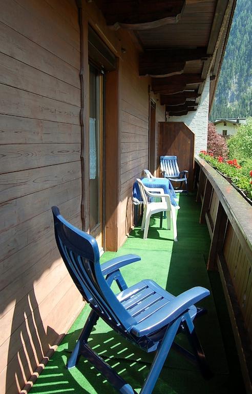 Landhaus Alpenrose Mayrhofen Exterior foto