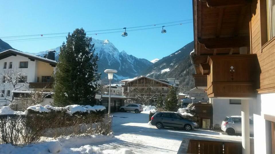Landhaus Alpenrose Mayrhofen Exterior foto